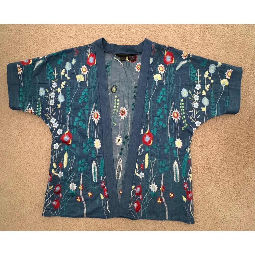 Steve Madden Women Kimono Topper OSFM Blue Floral Embroidered Short Sleeve Denim